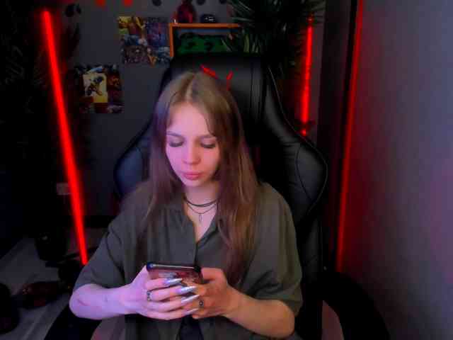 SelenHellsWeet webcam