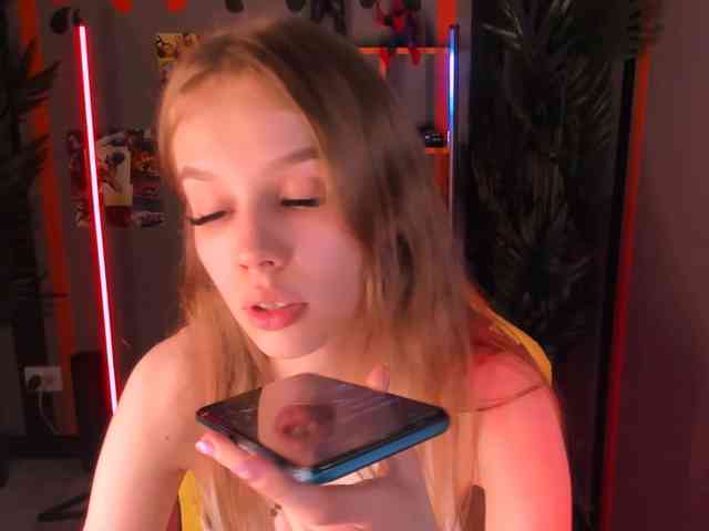 SelenHellsWeet webcam