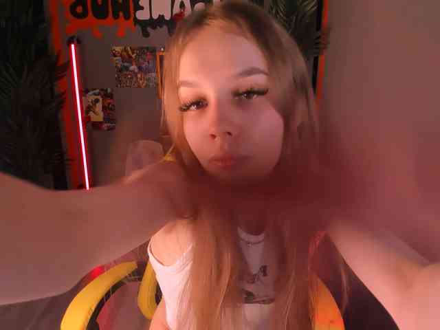 SelenHellsWeet webcam