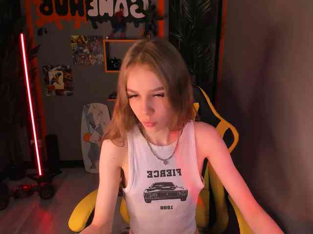 SelenHellsWeet webcam