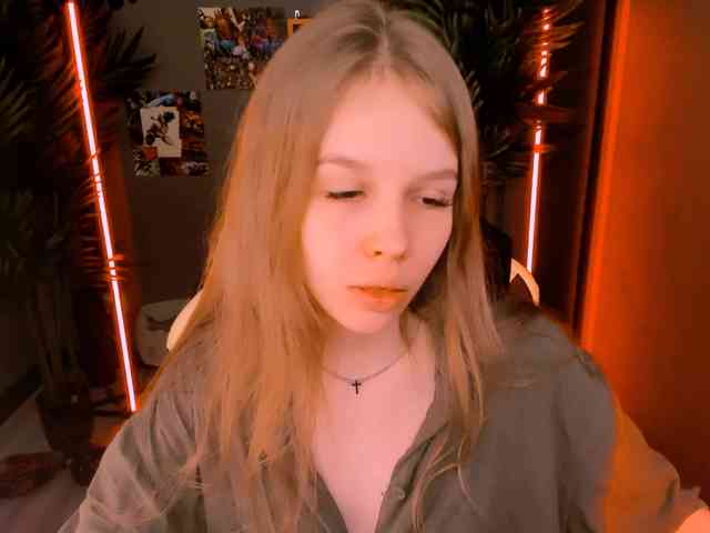 SelenHellsWeet webcam