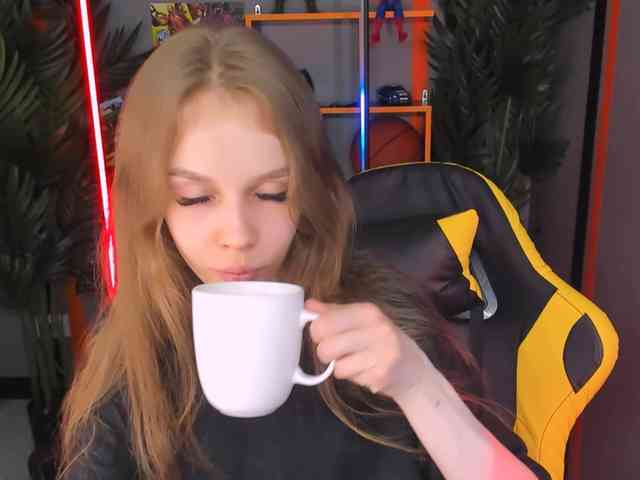 SelenHellsWeet webcam