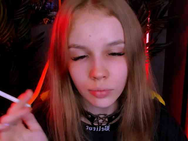 SelenHellsWeet webcam