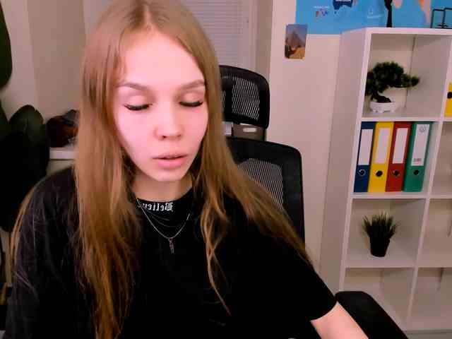 SelenHellsWeet webcam