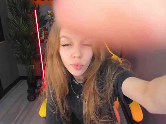 SelenHellsWeet webcam