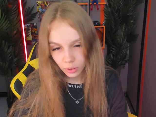 SelenHellsWeet webcam