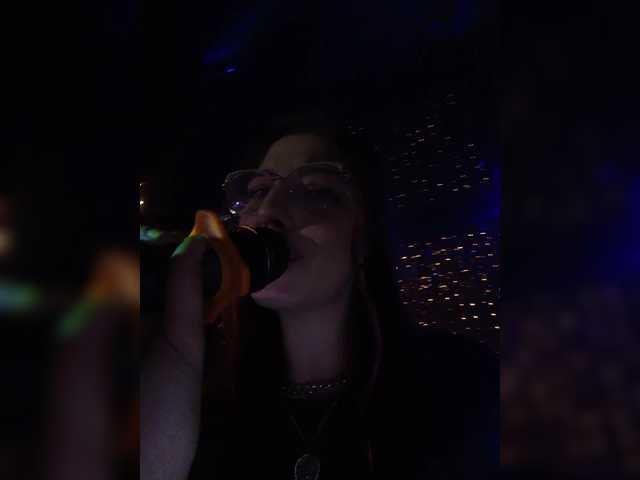 Ymmixxx's BongaCams show and profile