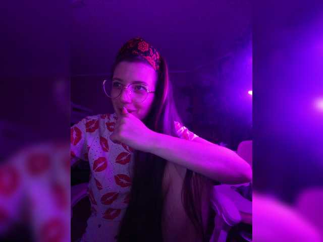 Ymmixxx's BongaCams show and profile