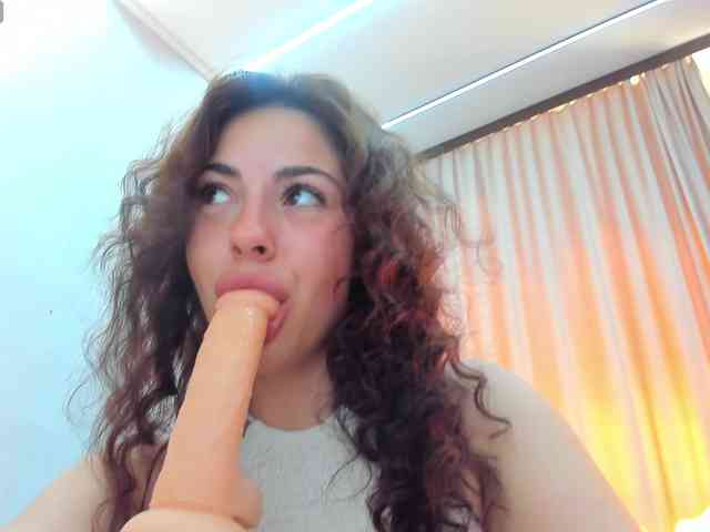 Lucy-Day webcam