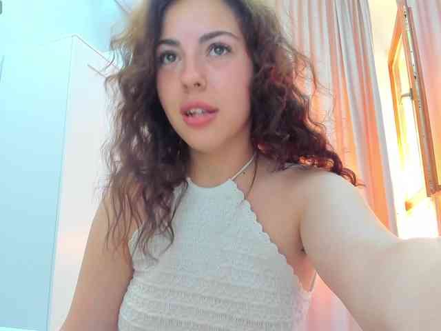 Lucy-Day webcam