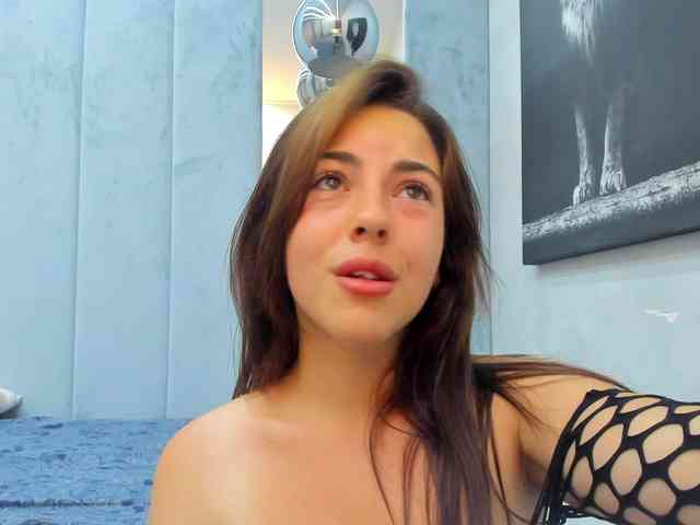 Lucy-Day webcam