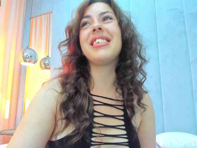 Lucy-Day webcam