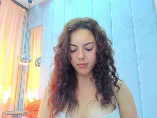 Lucy-Day webcam