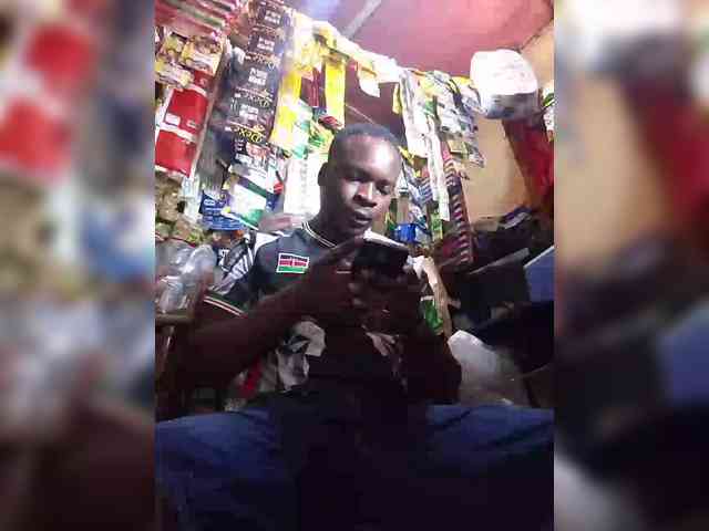 Llongstrokerr Live Webcam on BongaCams