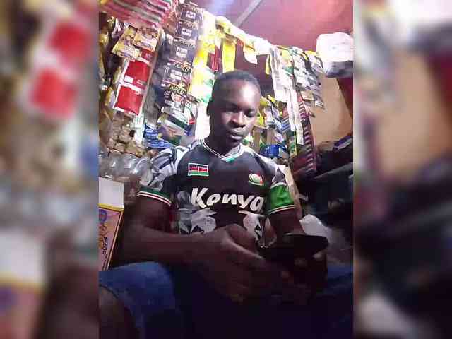 Llongstrokerr Live Webcam on BongaCams