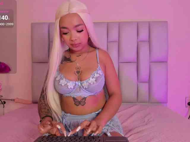 DaphneFoxx webcam
