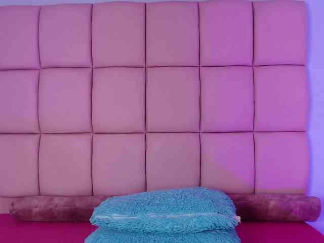 DaphneFoxx webcam