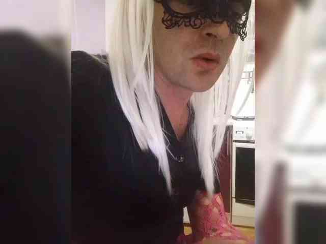 Sexyshemale38-1