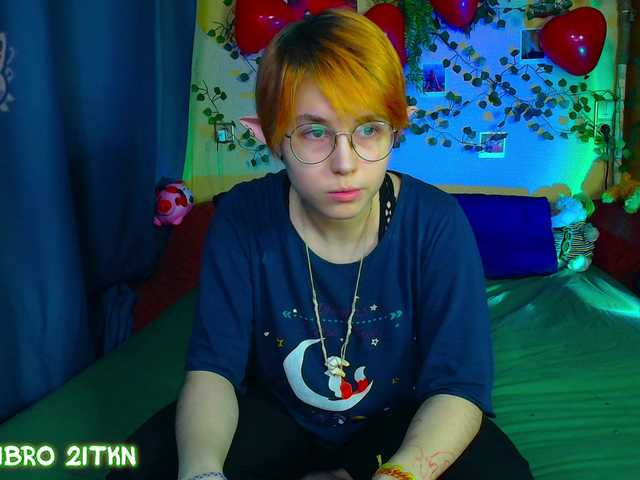 Tricky-Kitsune's BongaCams show and profile