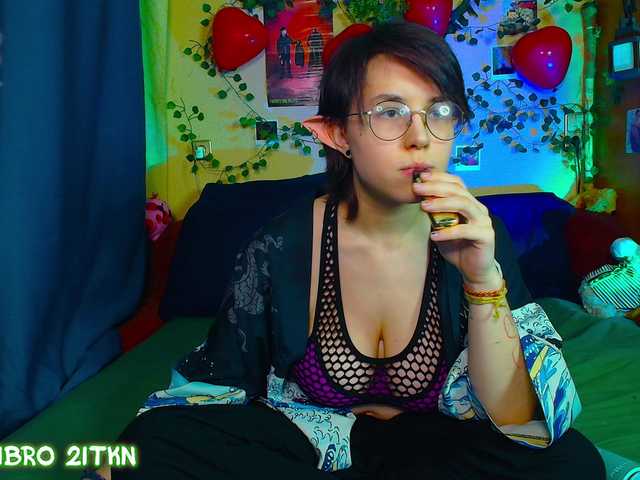 Tricky-Kitsune's BongaCams show and profile