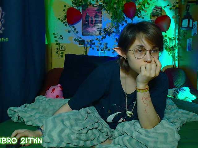 Tricky-Kitsune's BongaCams show and profile