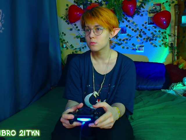 Tricky-Kitsune's BongaCams show and profile