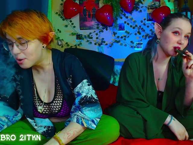 Tricky-Kitsune's BongaCams show and profile