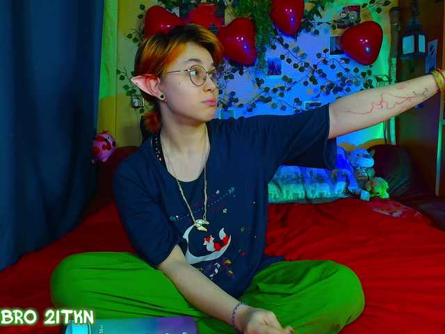 Tricky-Kitsune's BongaCams show and profile