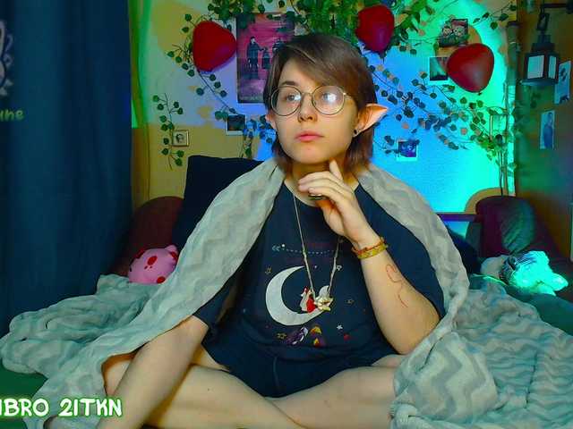 Tricky-Kitsune's BongaCams show and profile