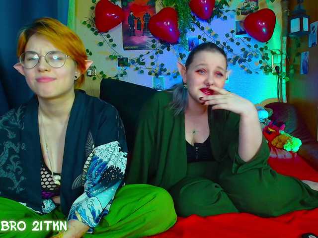 Tricky-Kitsune's BongaCams show and profile