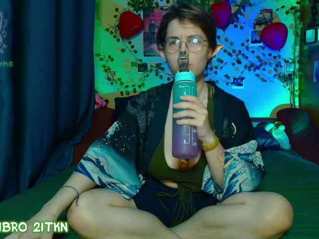 Tricky-Kitsune's BongaCams show and profile