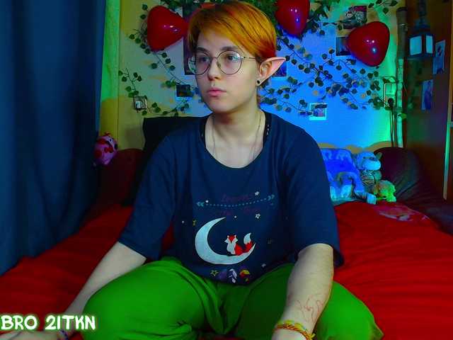 Tricky-Kitsune's BongaCams show and profile