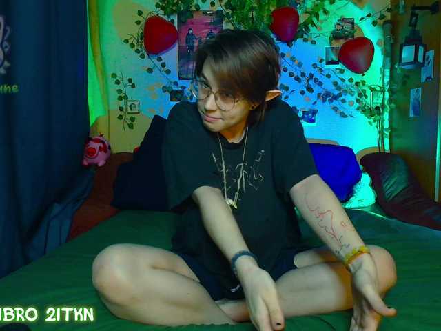 Tricky-Kitsune's BongaCams show and profile