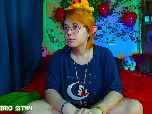 Tricky-Kitsune's BongaCams show and profile