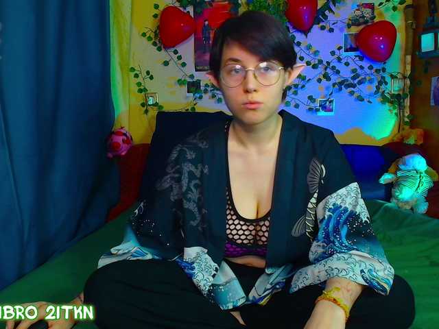 Tricky-Kitsune's BongaCams show and profile