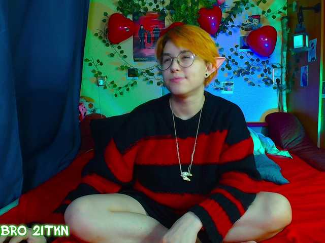 Tricky-Kitsune's BongaCams show and profile