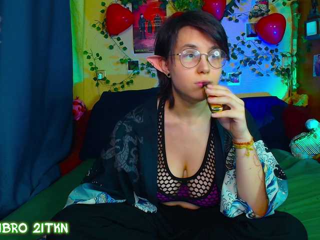 Tricky-Kitsune's BongaCams show and profile