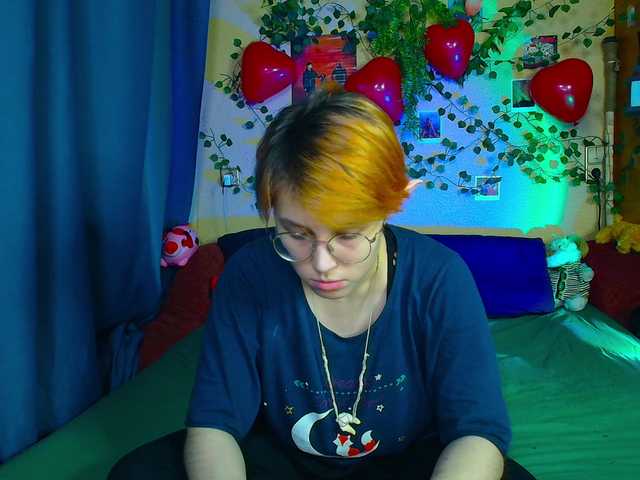 Tricky-Kitsune's BongaCams show and profile