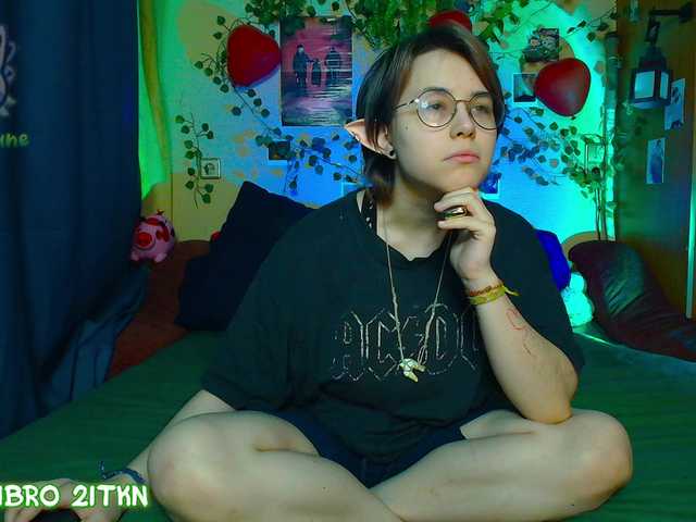 Tricky-Kitsune's BongaCams show and profile