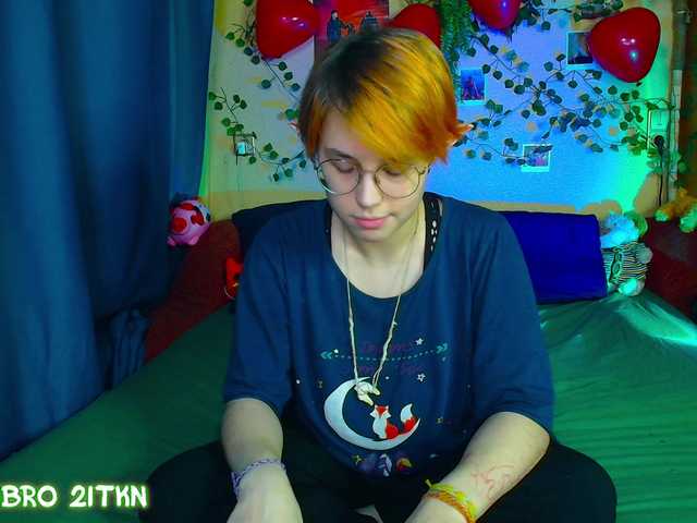 Tricky-Kitsune's BongaCams show and profile