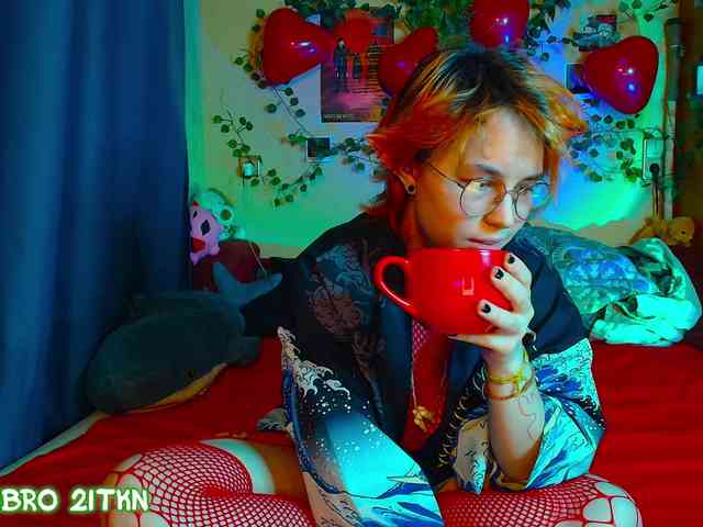 Tricky_Kitsune webcam