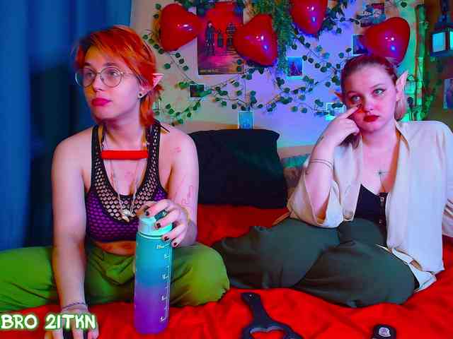 Tricky_Kitsune webcam