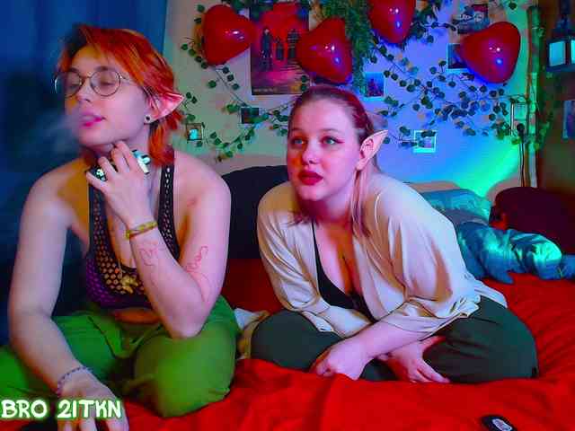 Tricky_Kitsune webcam