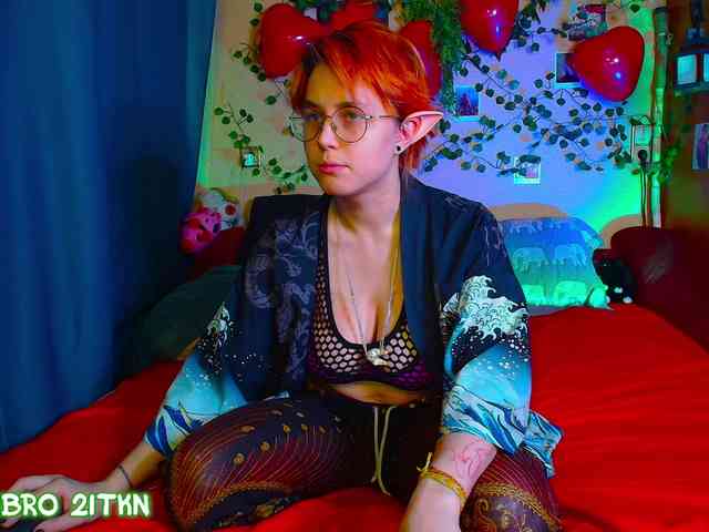 Tricky_Kitsune webcam