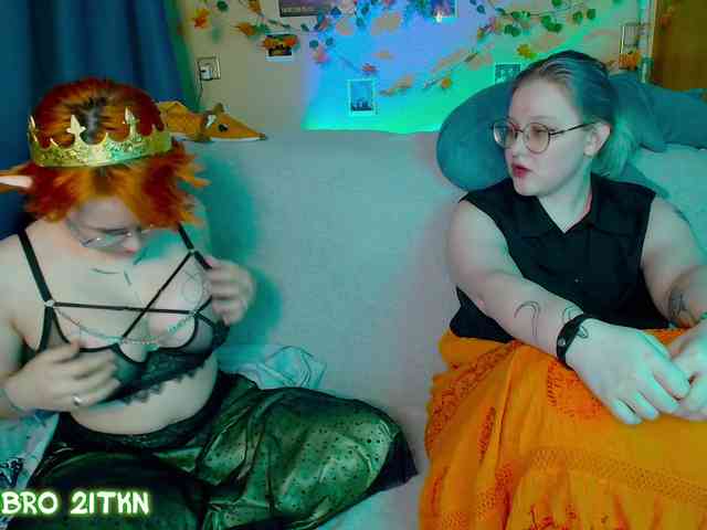 Tricky_Kitsune webcam