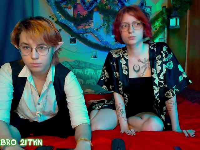 Tricky_Kitsune webcam