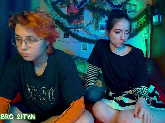 Tricky_Kitsune webcam