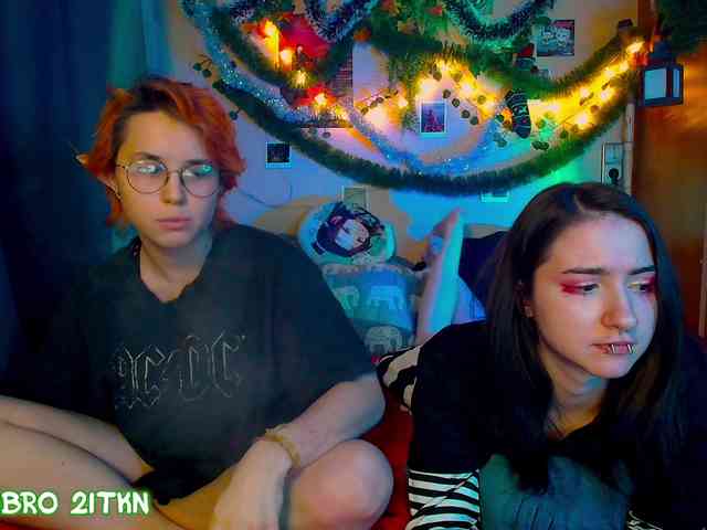 Tricky_Kitsune webcam