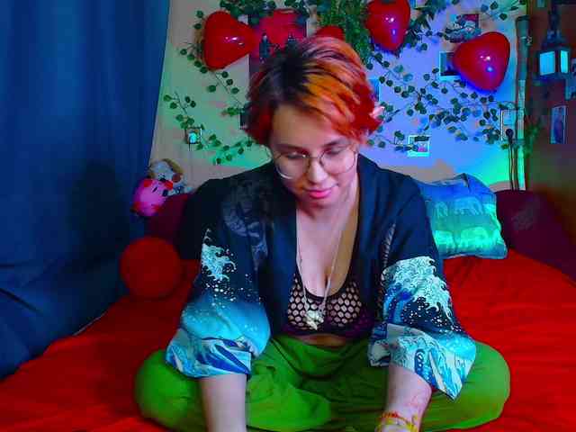 Tricky_Kitsune webcam