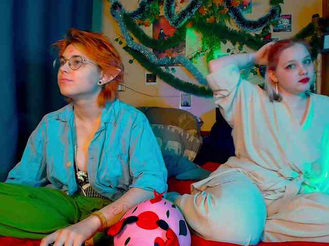 Tricky_Kitsune webcam